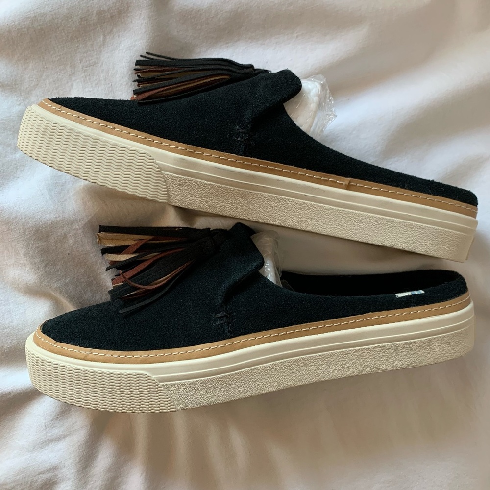 Toms Black Suede Tassel Backless Mules with Tan Sole - Picture 8 of 10